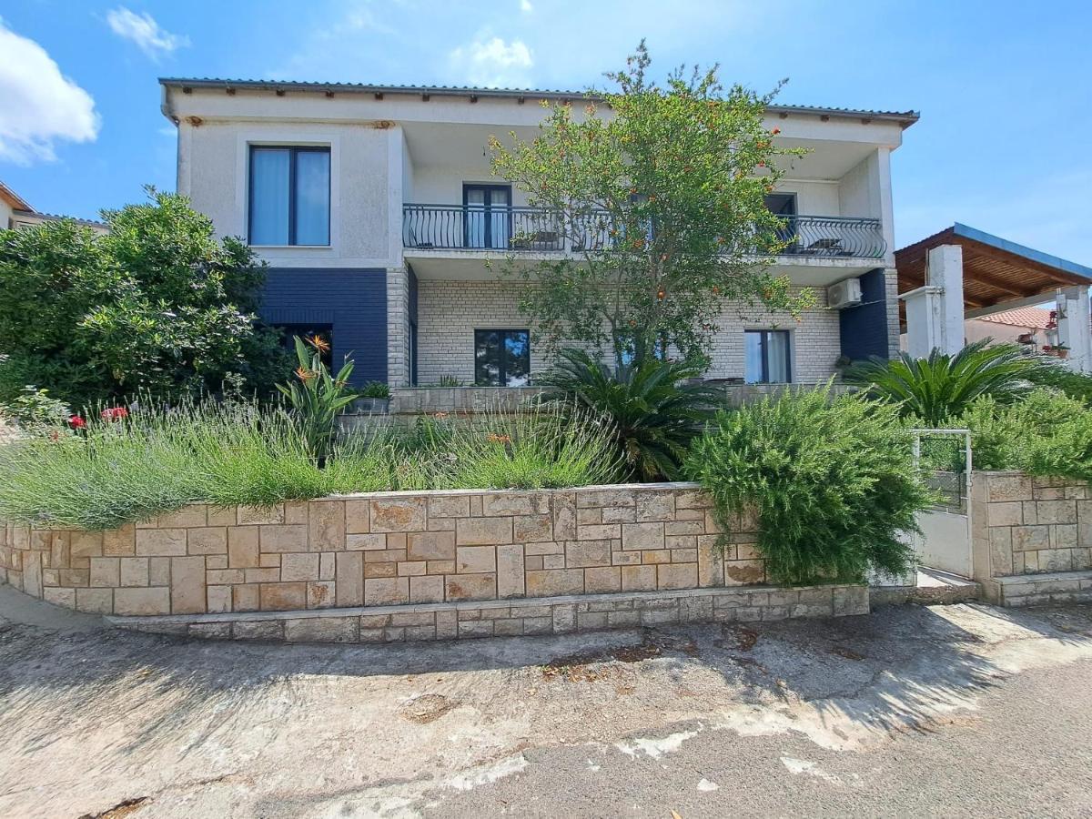 Guesthouse Tamara Lovište Exteriér fotografie