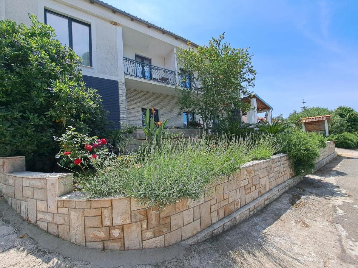 Guesthouse Tamara Lovište Exteriér fotografie