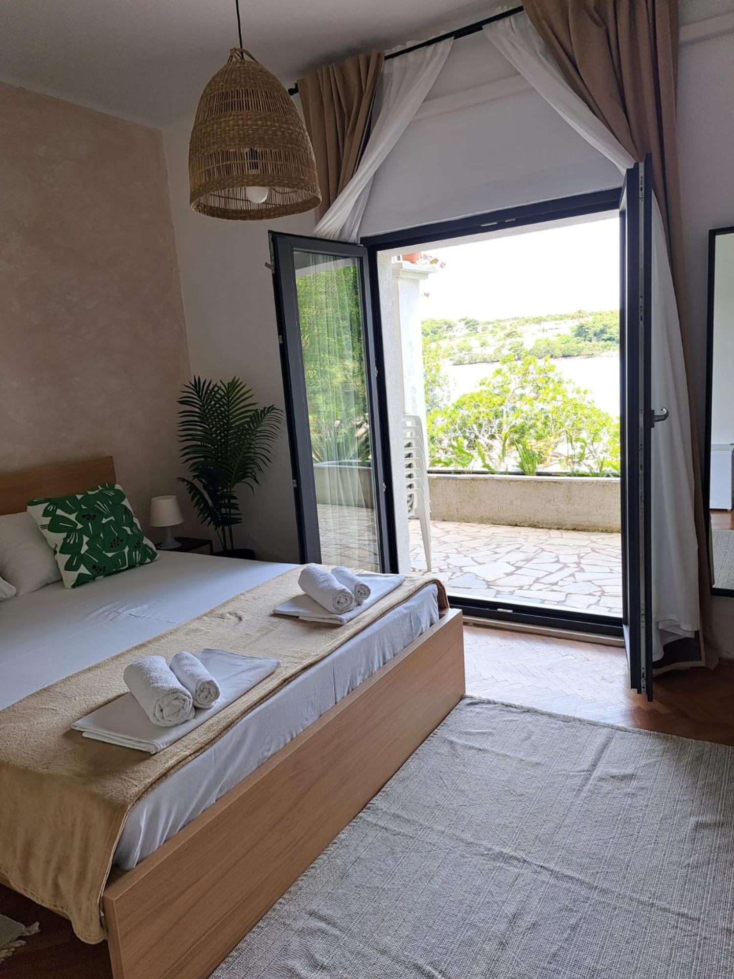 Guesthouse Tamara Lovište Exteriér fotografie